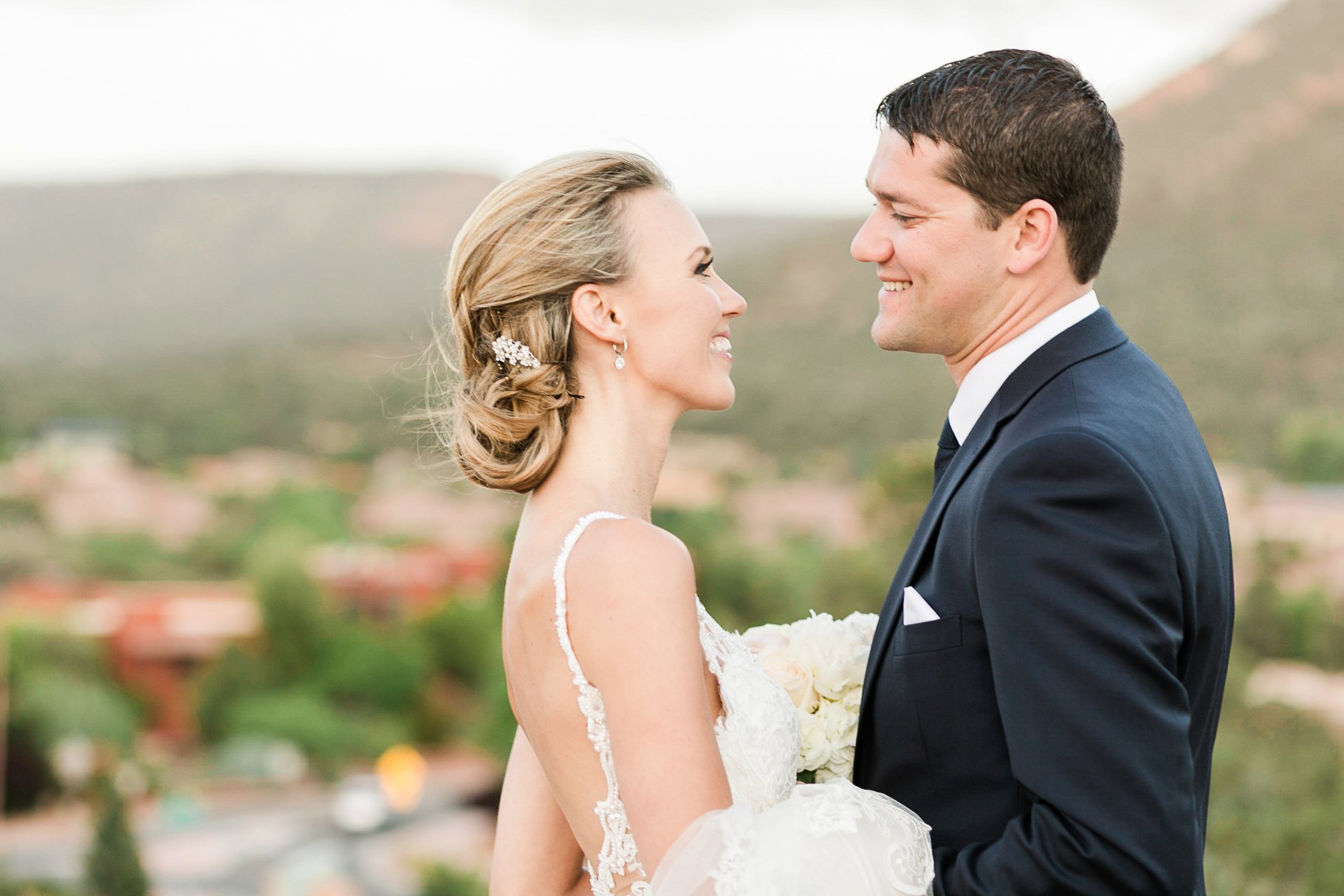 sedona wedding-120_GRETCHEN WAKEMAN PHOTOGRAPHY.jpg